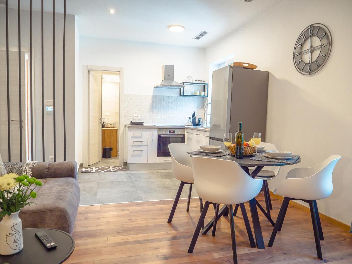 Apartmani Dora & Luka Рийека Екстериор снимка